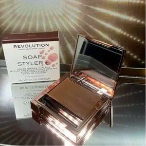 Revolution Makeup | Revolution Soap Styler + | Holds Brows in Place | NWT 🏷️